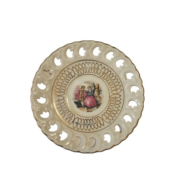 Porcelain Stylecraft #1650 Decorative Plate With Victorian Couple & Gold Trim Ma - Picture 1 of 13